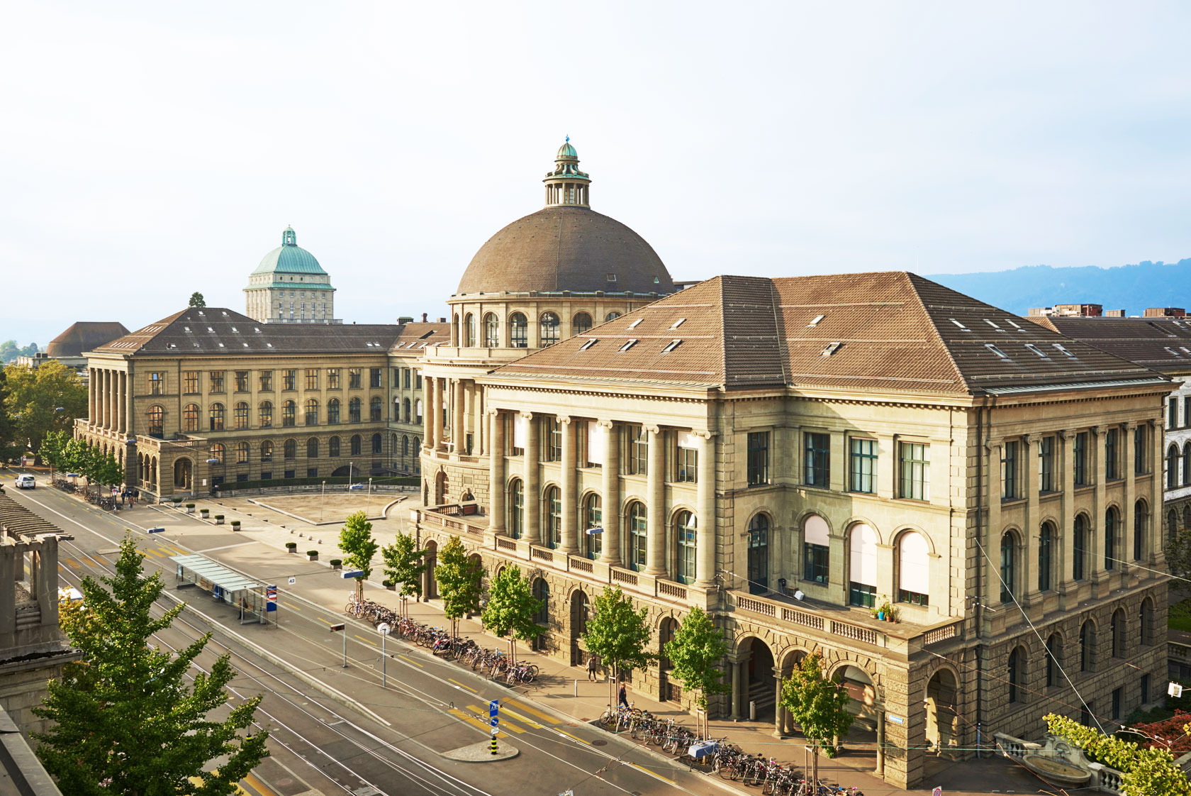 Social Media in Libraries: Best Practice of the ETH Library in Zurich